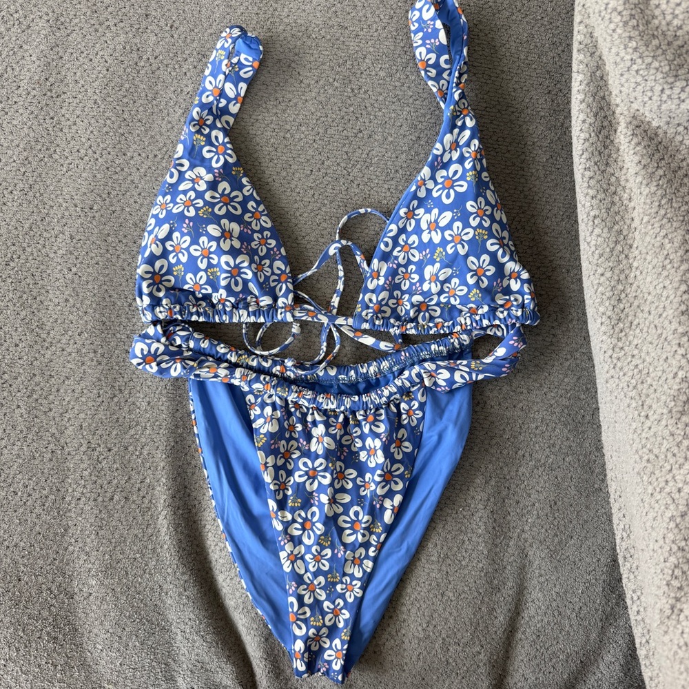 Dippin’ Daisy’s Bikini Set
